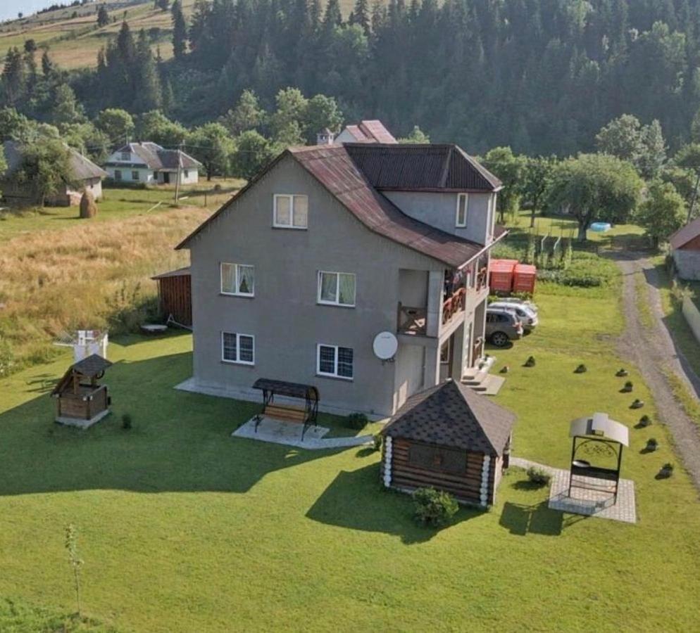 Карпатські Зорі Villa Pilipets ภายนอก รูปภาพ