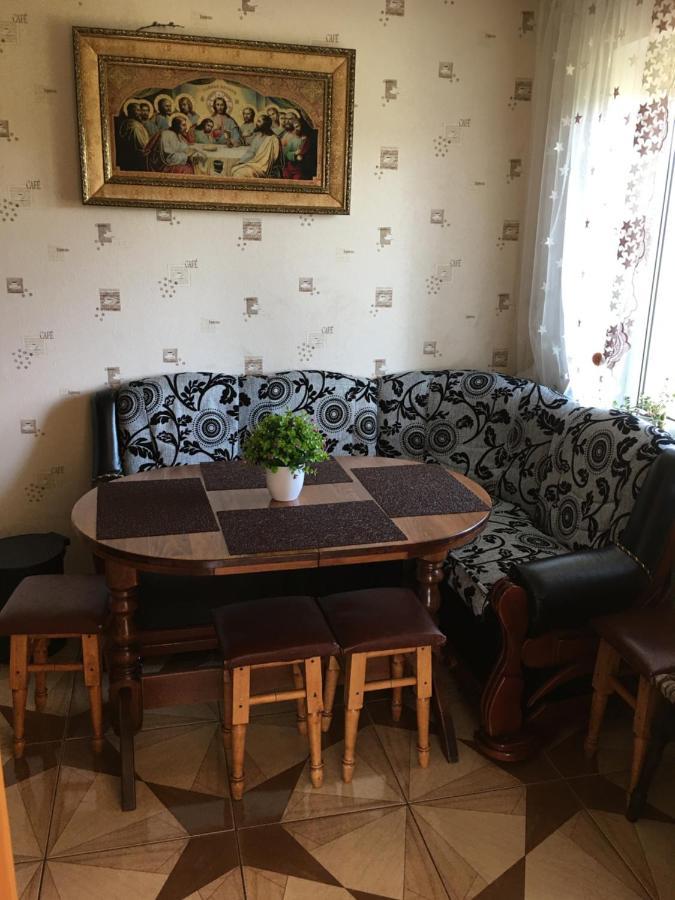 Карпатські Зорі Villa Pilipets ภายนอก รูปภาพ