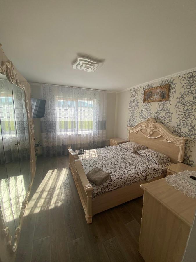 Карпатські Зорі Villa Pilipets ภายนอก รูปภาพ